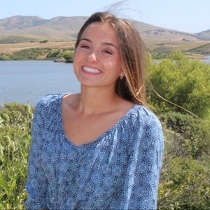 Meet your Posher, Adrienne